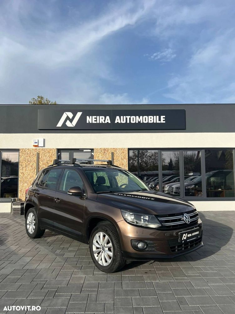 Volkswagen Tiguan - 1