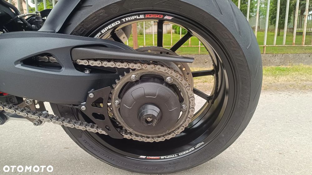 Triumph Speed Triple - 17