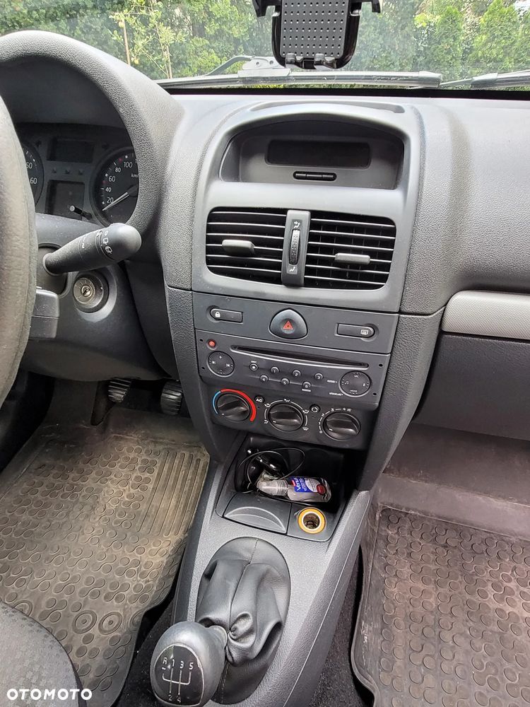 Renault Clio 1.2 16V Campus - 20