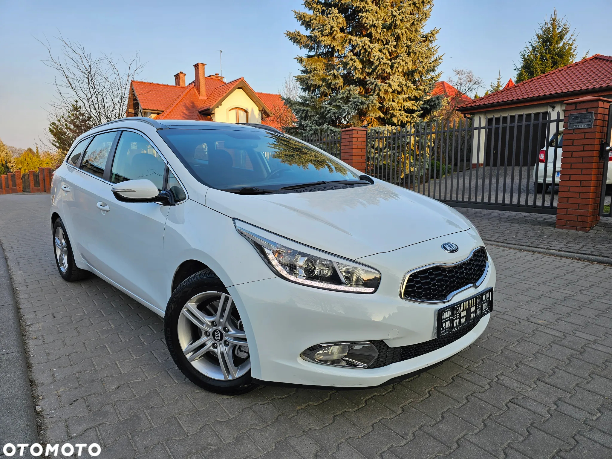 Kia Ceed 1.6 GDI Fifa World Cup Edition - 11