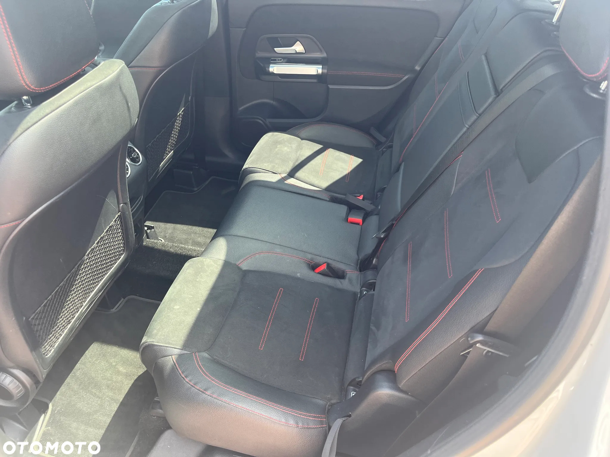 Mercedes-Benz GLB 180 d AMG Line 8G-DCT - 11