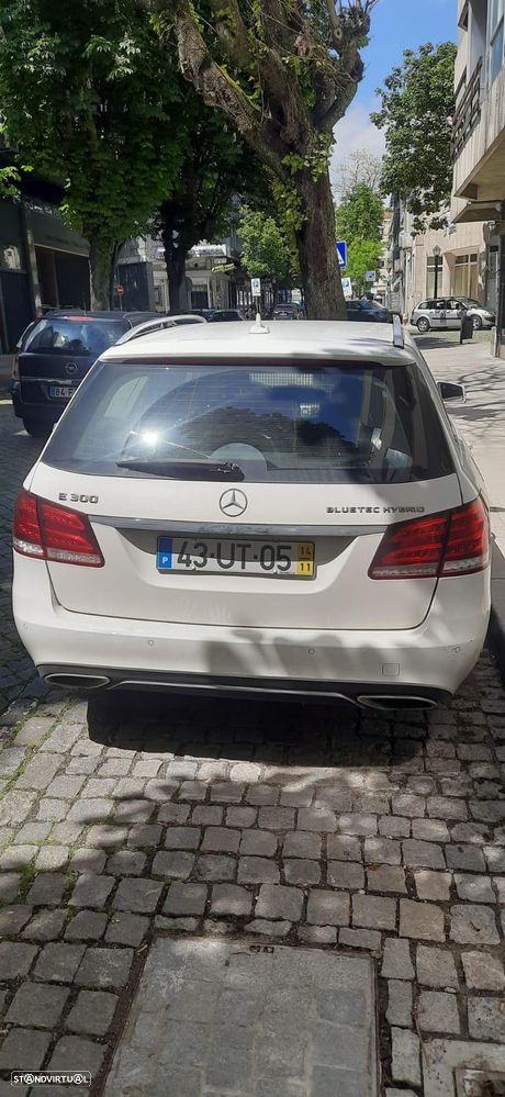 Mercedes-Benz E 300 Bluetec Hybrid Elegance - 3