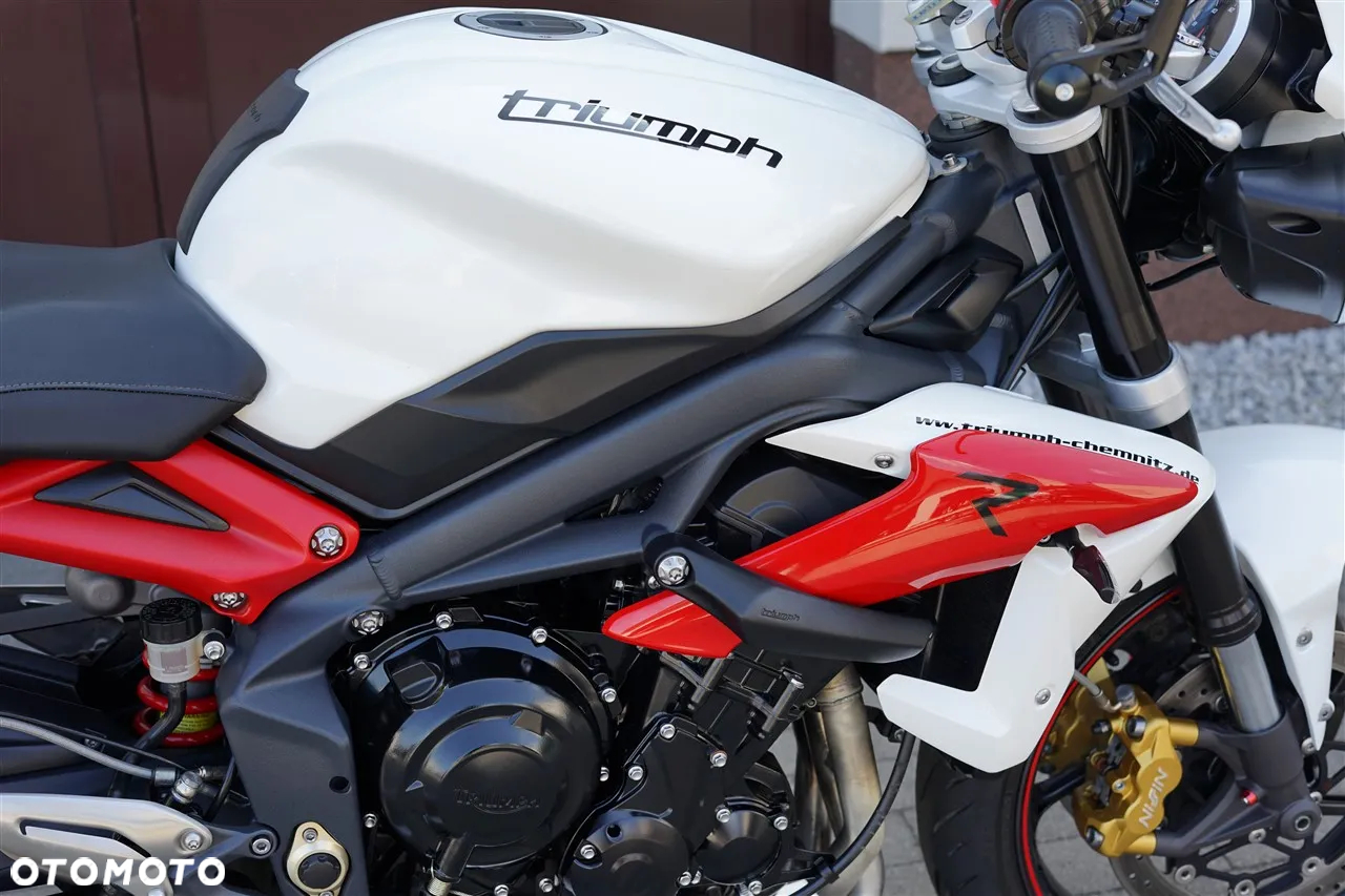 Triumph Street Triple - 10