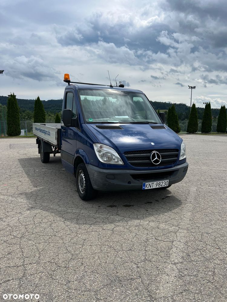 Mercedes-Benz Sprinter - 13