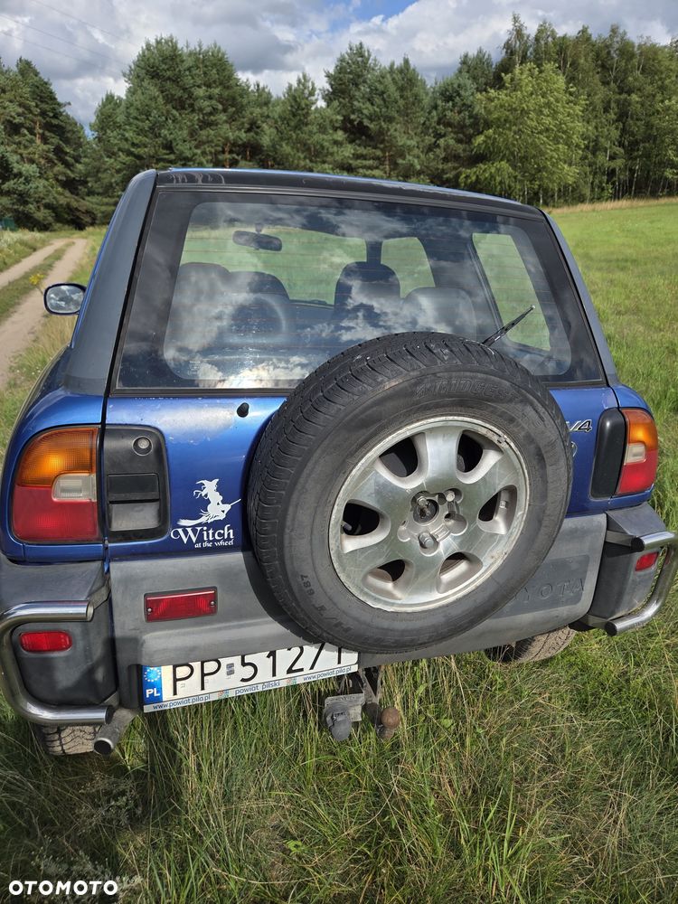 Toyota RAV4 - 3