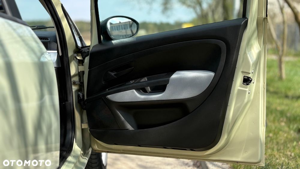 Fiat Grande Punto 1.4 8V - 15