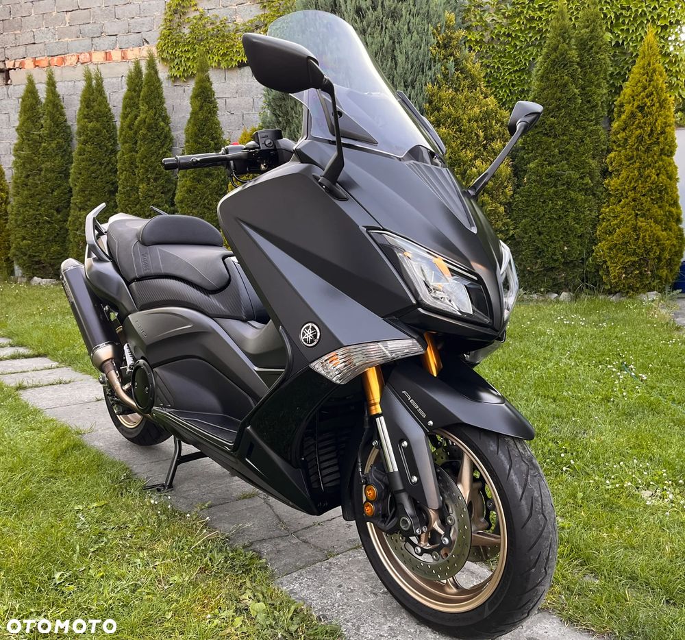 Yamaha Tmax - 17
