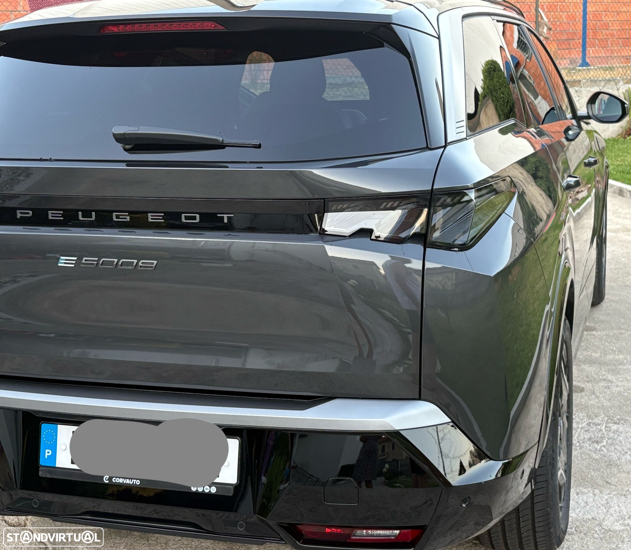 Peugeot E-5008 73 kWh GT - 9