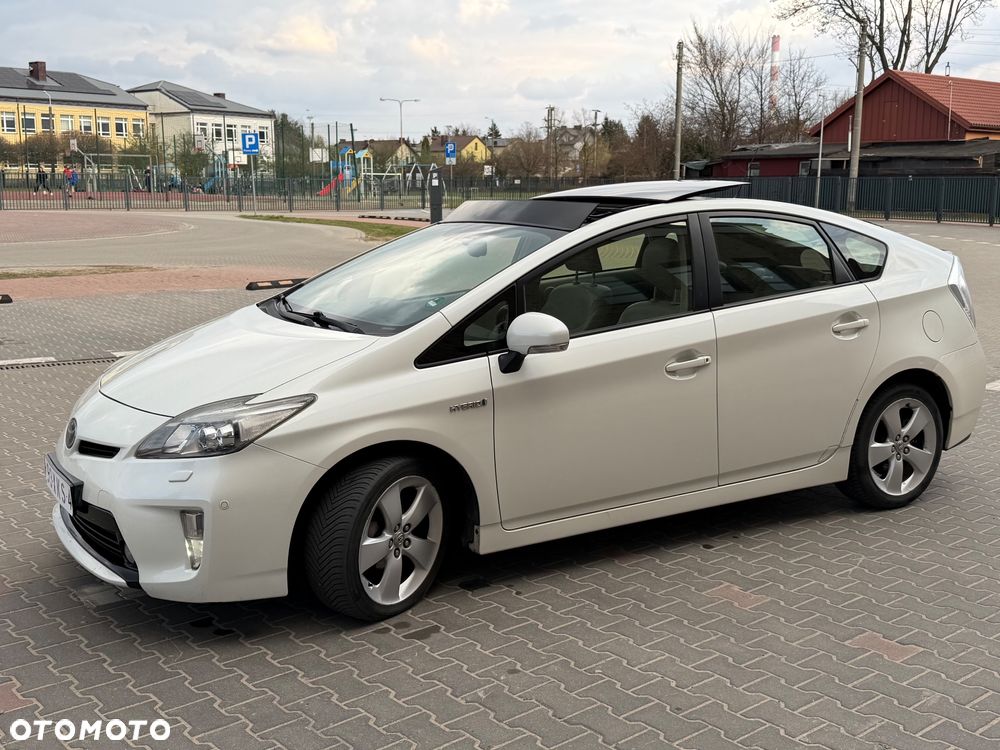Toyota Prius 1.8 HSD Premium - 3