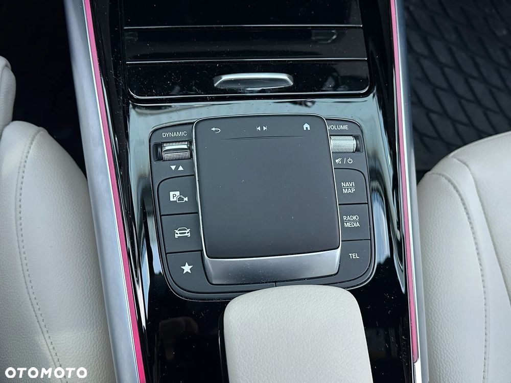 Mercedes-Benz EQA 250 66.5kWh Progressive - 17