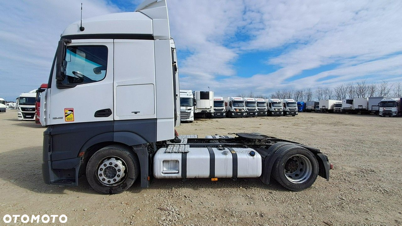 Mercedes-Benz Actros - 6