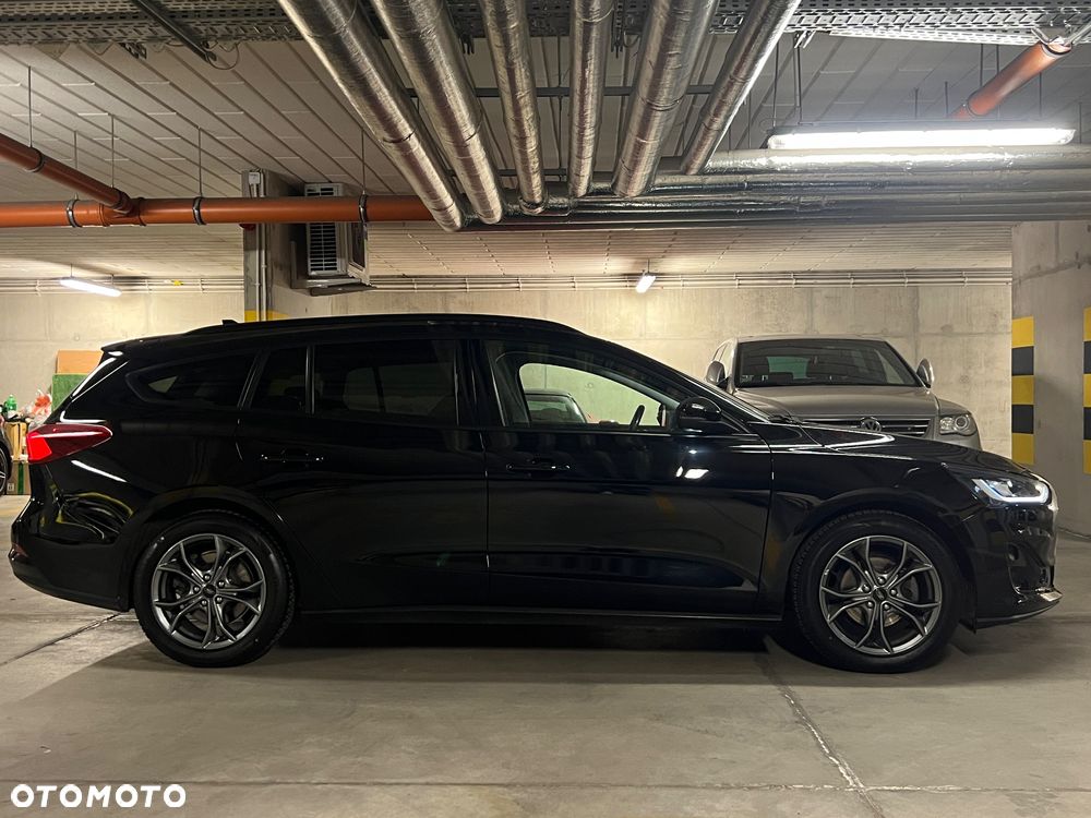 Ford Focus Turnier 1.5 EcoBlue Start-Stopp-System ACTIVE X - 4