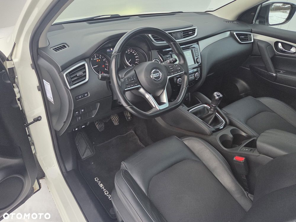 Nissan Qashqai 1.3 DIG-T Tekna+ - 14