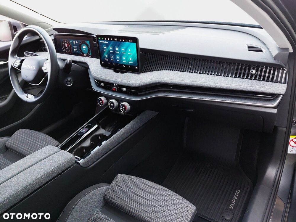 Skoda Superb 2025