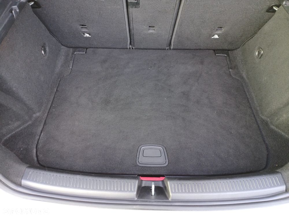 Mercedes-Benz Klasa A 180 Edition 1 7G-DCT - 15