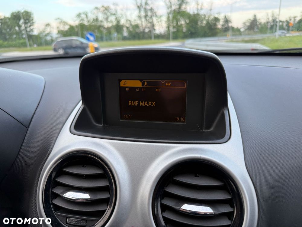 Opel Corsa - 16