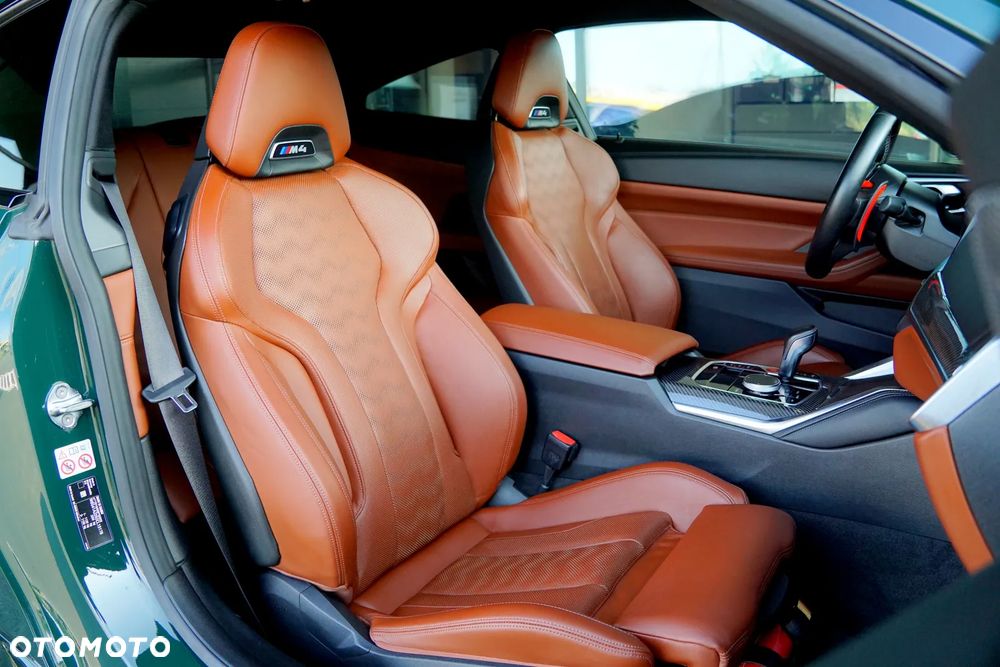 BMW M4 Competition M xDrive - 25