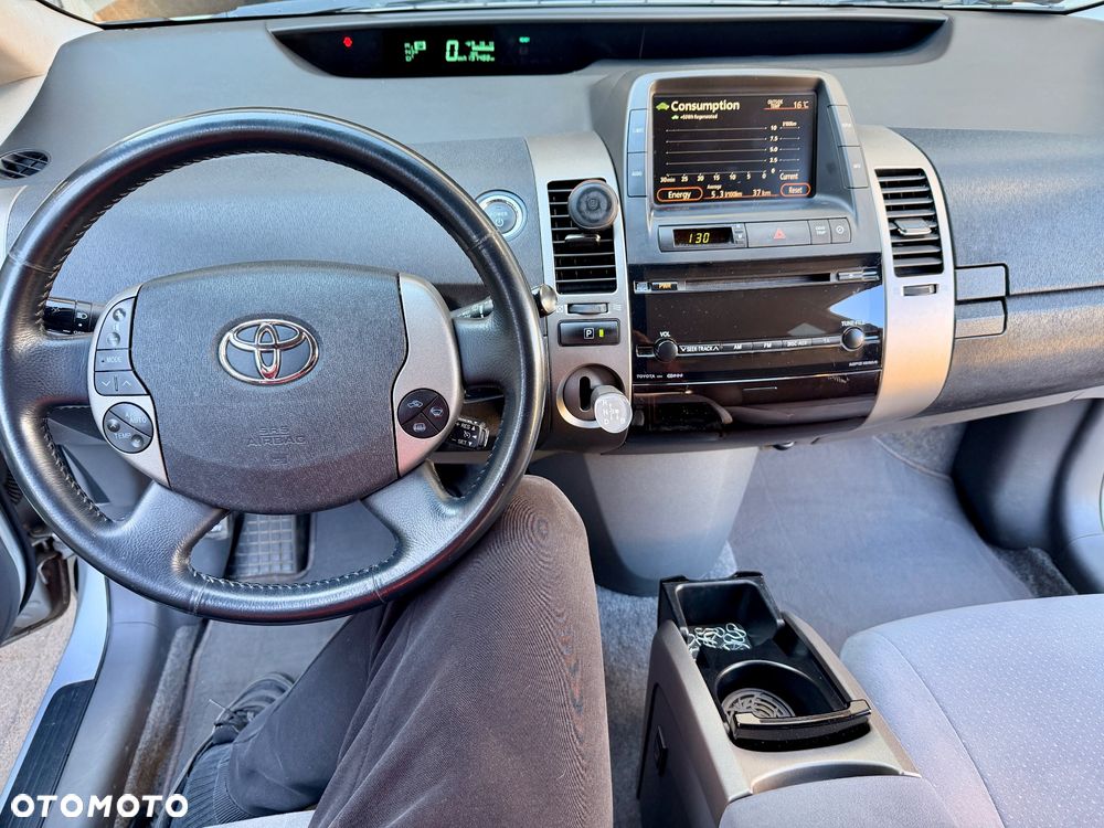 Toyota Prius 1.5 VVT-i Prestige - 12