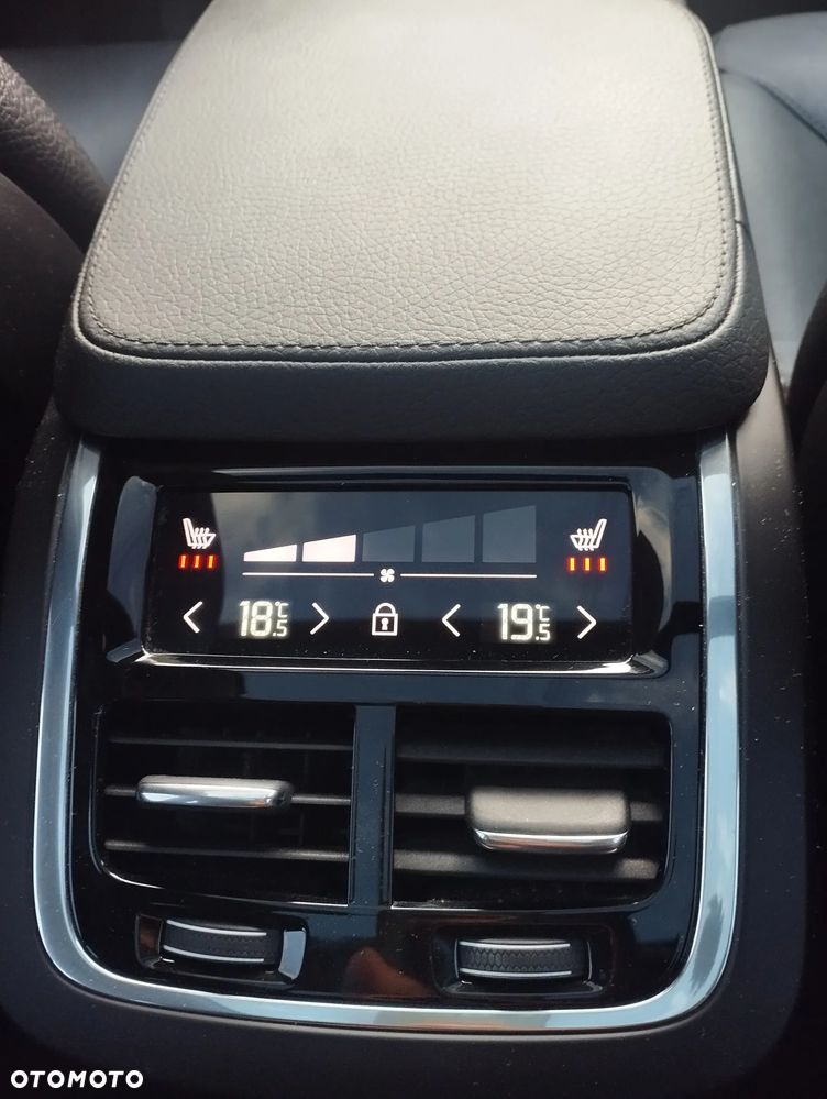 Volvo XC 90 ver-t6-awd-geartronic-momentum - 13