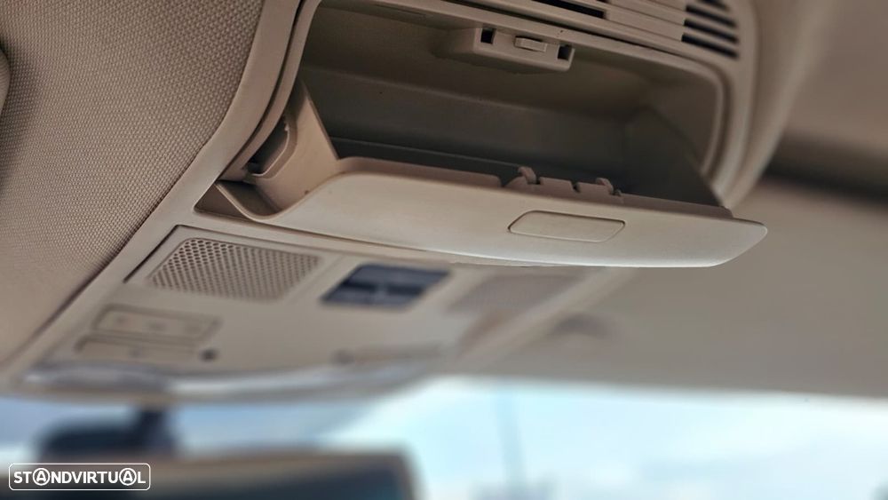 VW Passat CC 2.0 TDi BlueMotion - 18