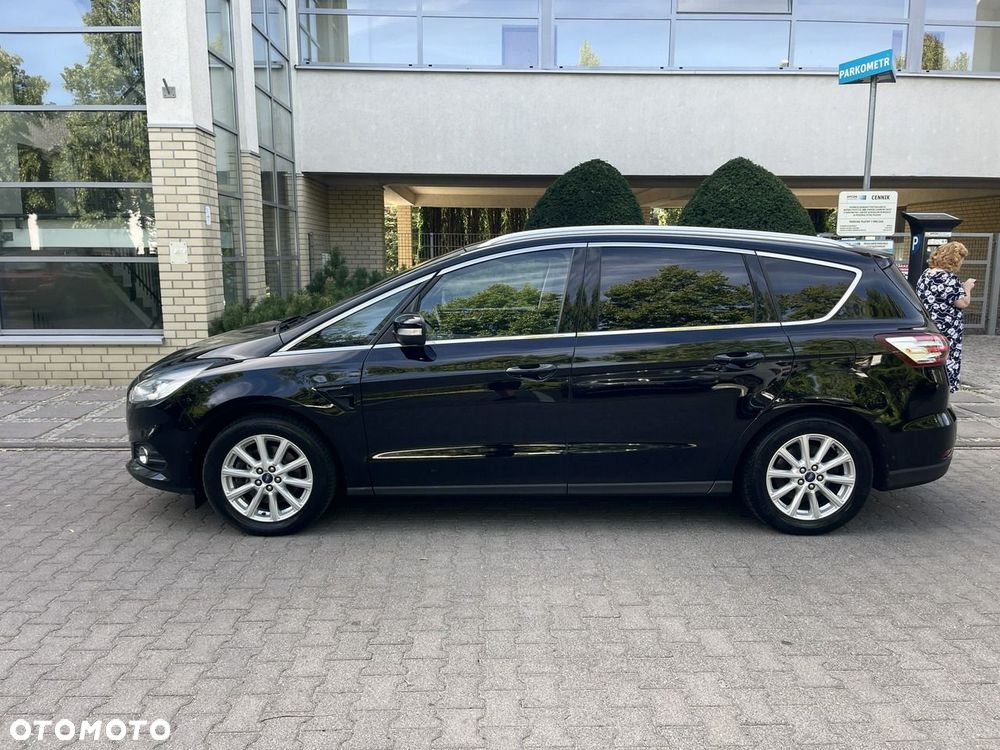 Ford S-Max - 12