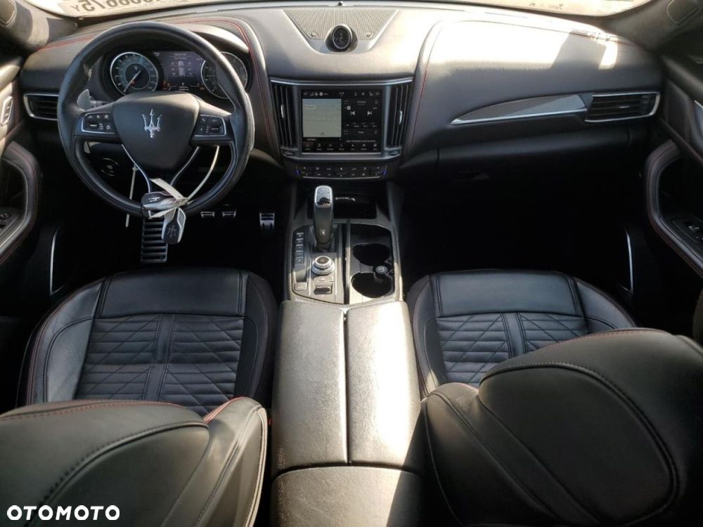 Maserati Levante - 8