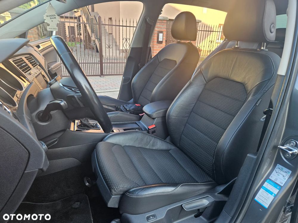 Volkswagen Golf 1.4 TSI BlueMotion Technology DSG Highline - 29