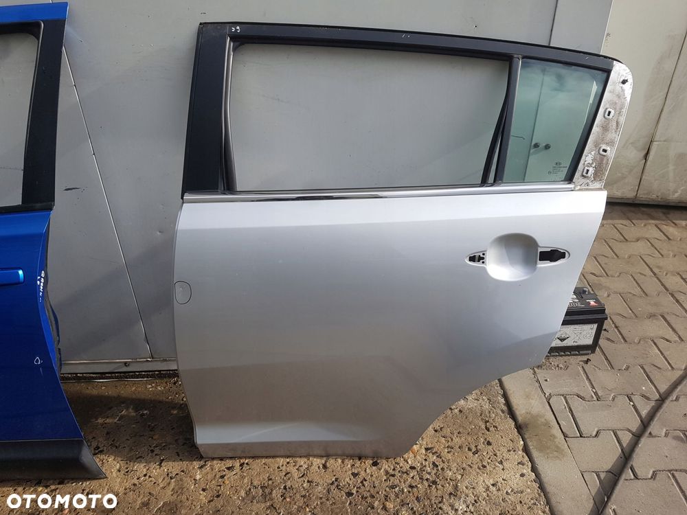 KIA SPORTAGE 3 III 10-15r DRZWI LEWE TYŁ 9S - 1