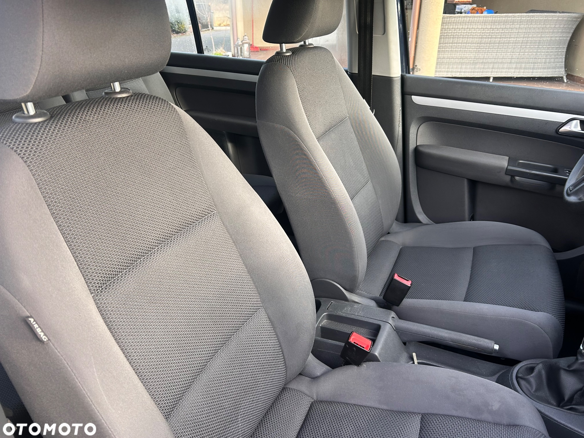 Volkswagen Touran 1.6 TDI DPF BlueMot Comfortline - 32