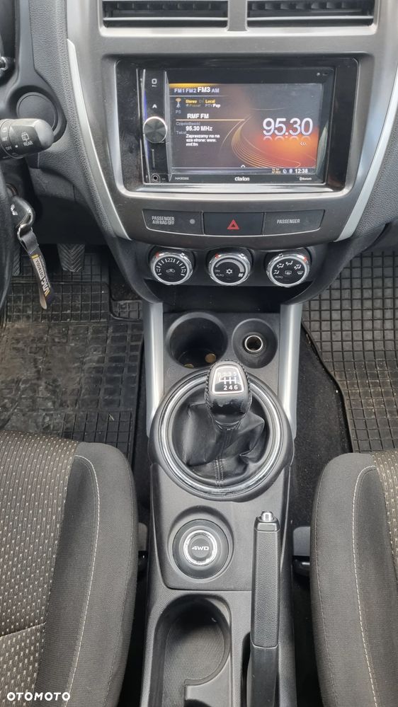 Mitsubishi ASX 1.8 DID Invite 4WD AS&G - 12