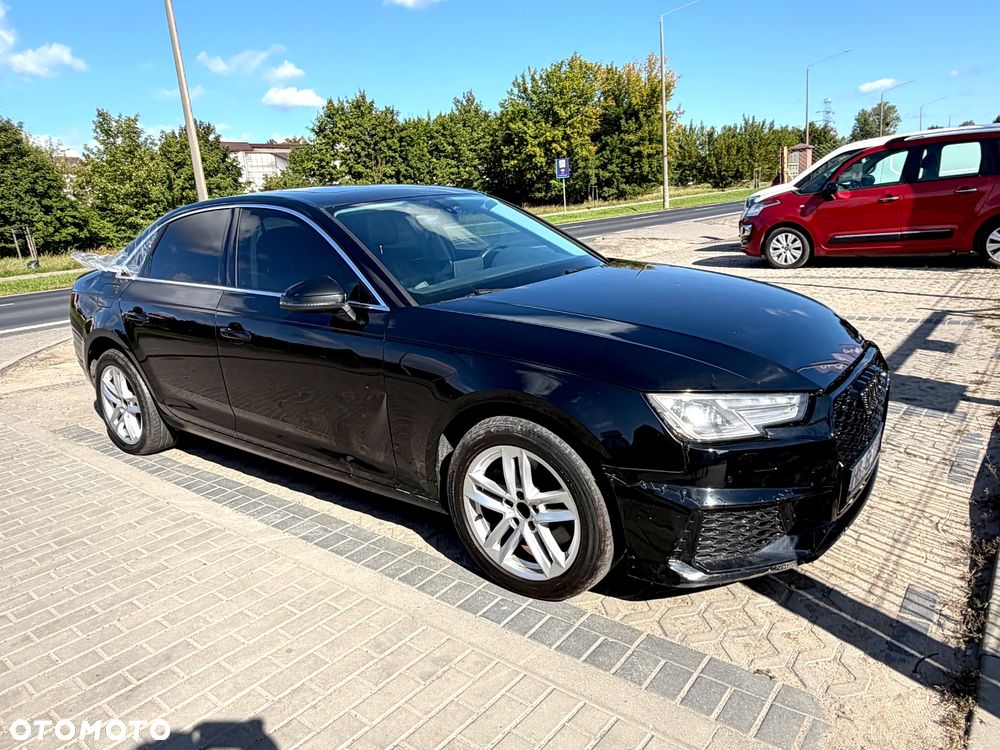 Audi A4 Limousine - 3