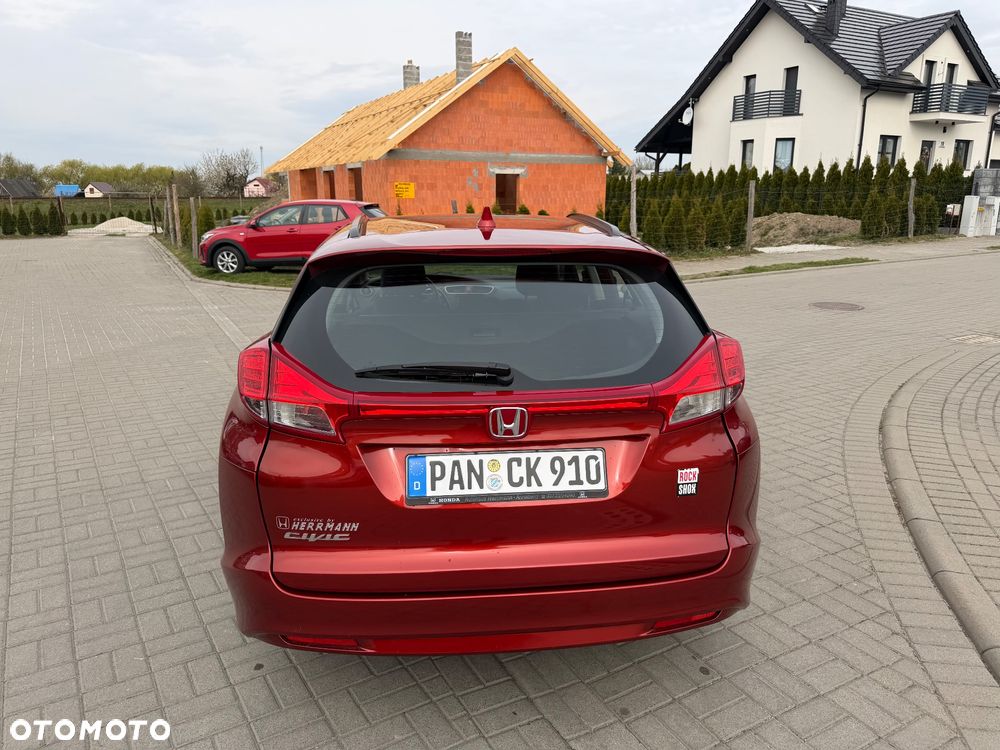 Honda Civic 1.6 i-DTEC Executive Black Edition - 10