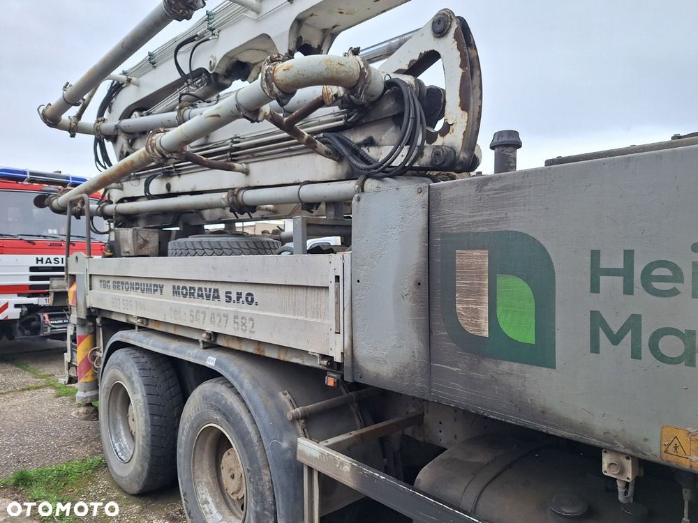 Iveco Eurotrakker 260E38 6X4 + Cifa 32 - 5