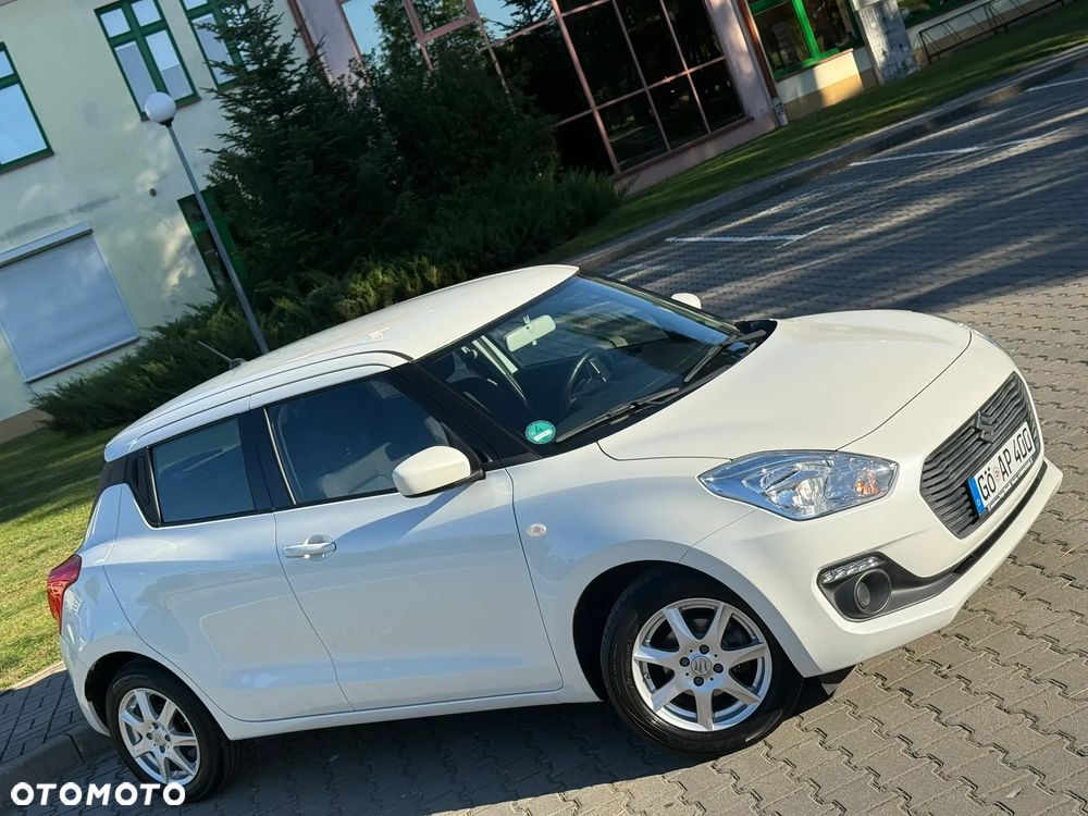 Suzuki Swift 1.2 Dualjet Club - 1