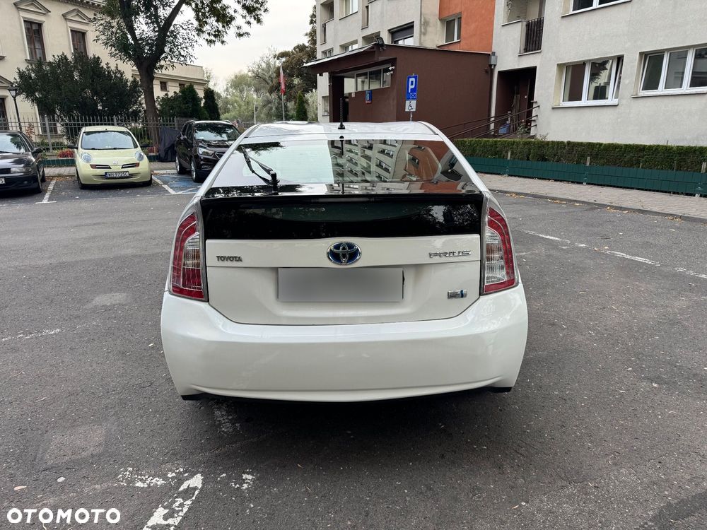 Toyota Prius 2012 photo 2