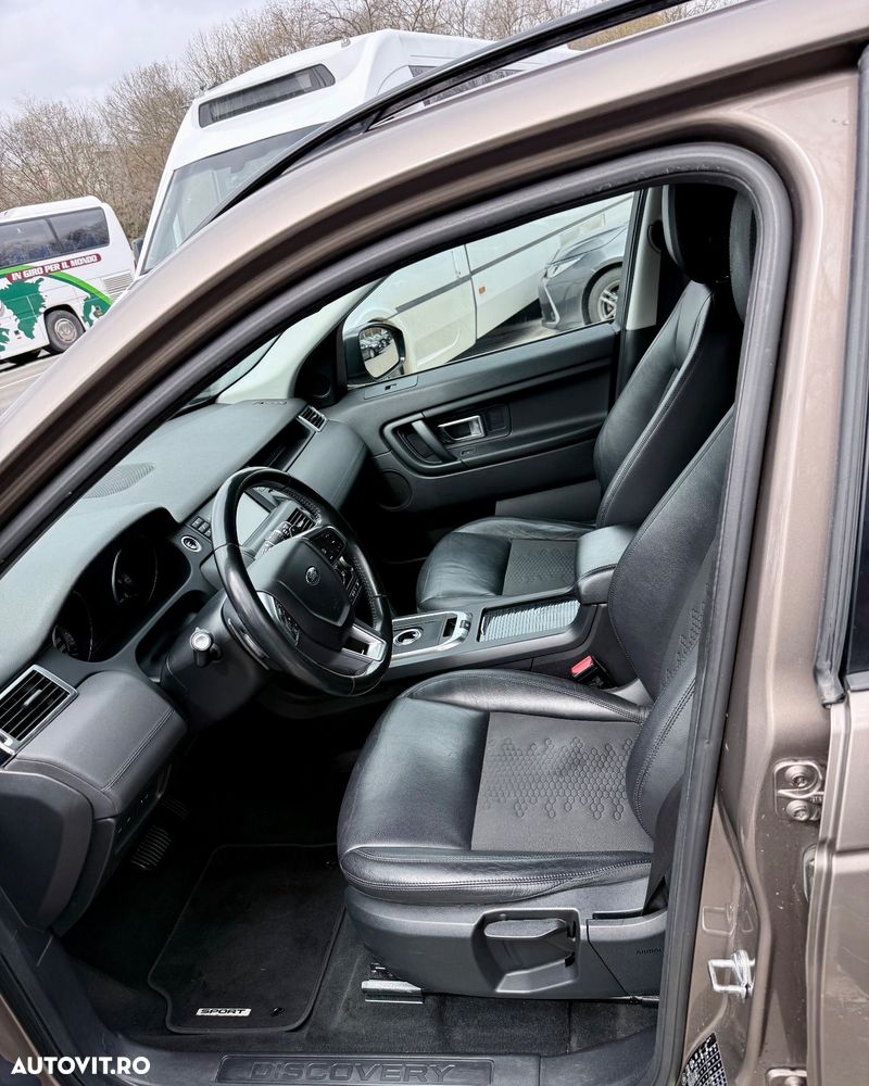 Land Rover Discovery Sport - 11