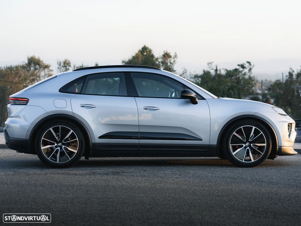 Porsche Macan Electric 4S - 6