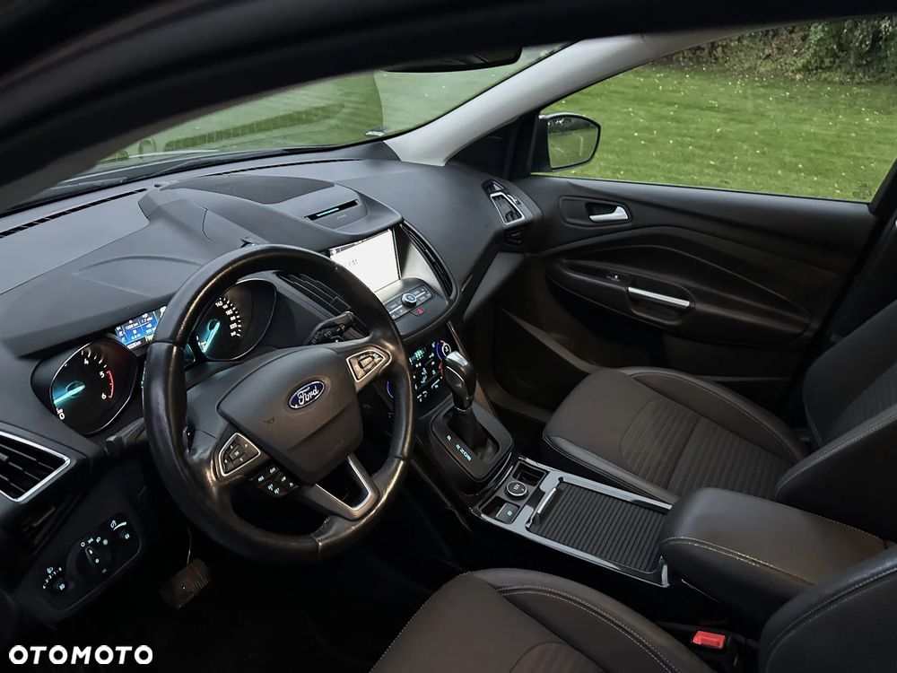 Ford Kuga 2.0 TDCi AWD Titanium - 22