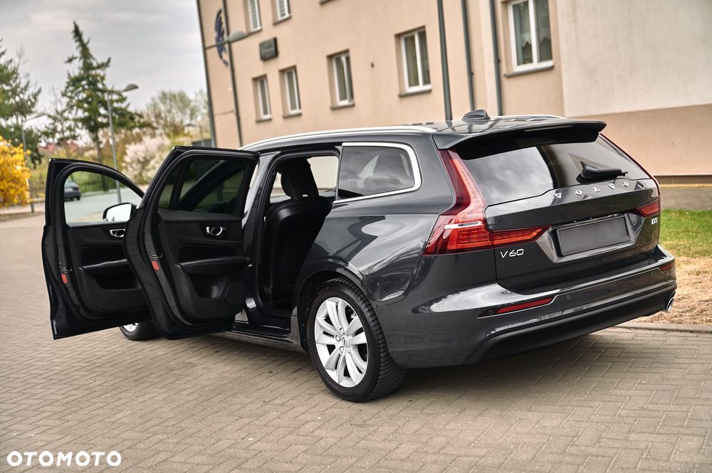 Volvo V60 D3 Geartronic Momentum Pro - 25