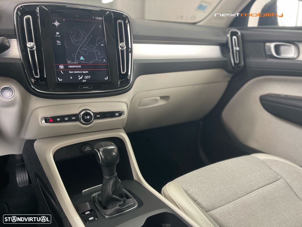 Volvo XC 40 2.0 D3 Momentum Plus - 11