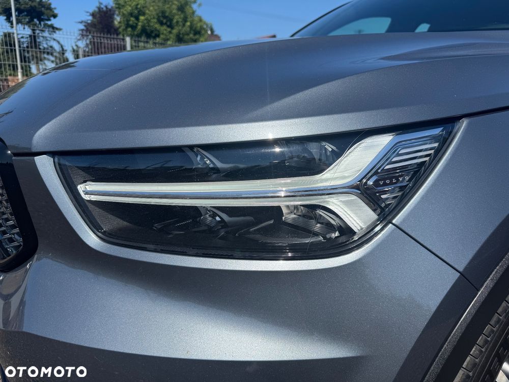 Volvo XC 40 D4 AWD R-Design - 29
