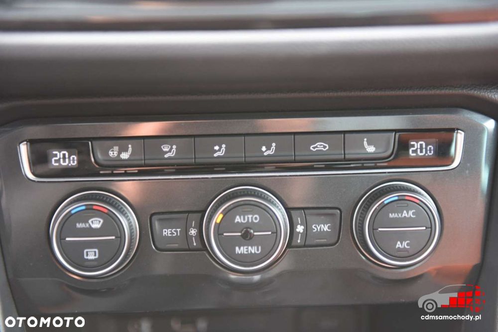 Volkswagen Tiguan - 33