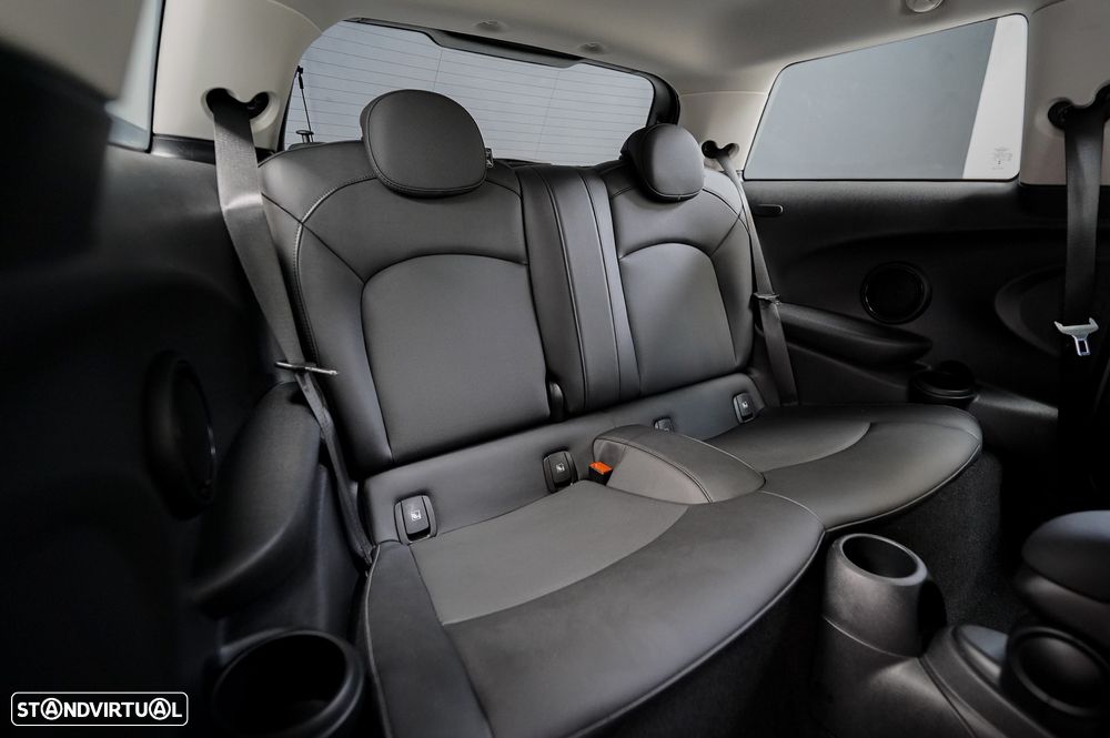 MINI 3 Portas Cooper SE Premium Essential - 16