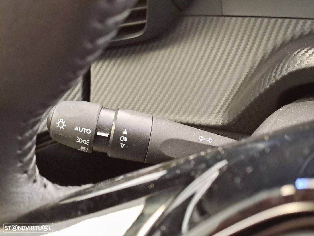 Peugeot 2008 1.2 PureTech Style - 14