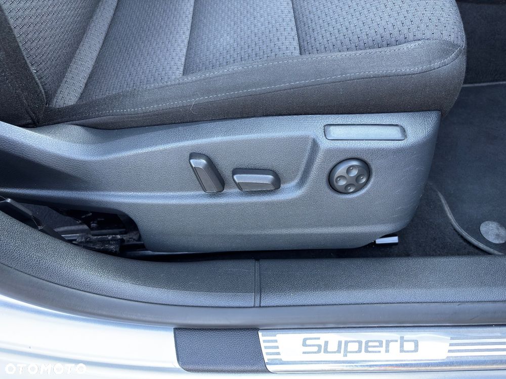 Skoda Superb 2.0 TSI Elegance DSG - 10