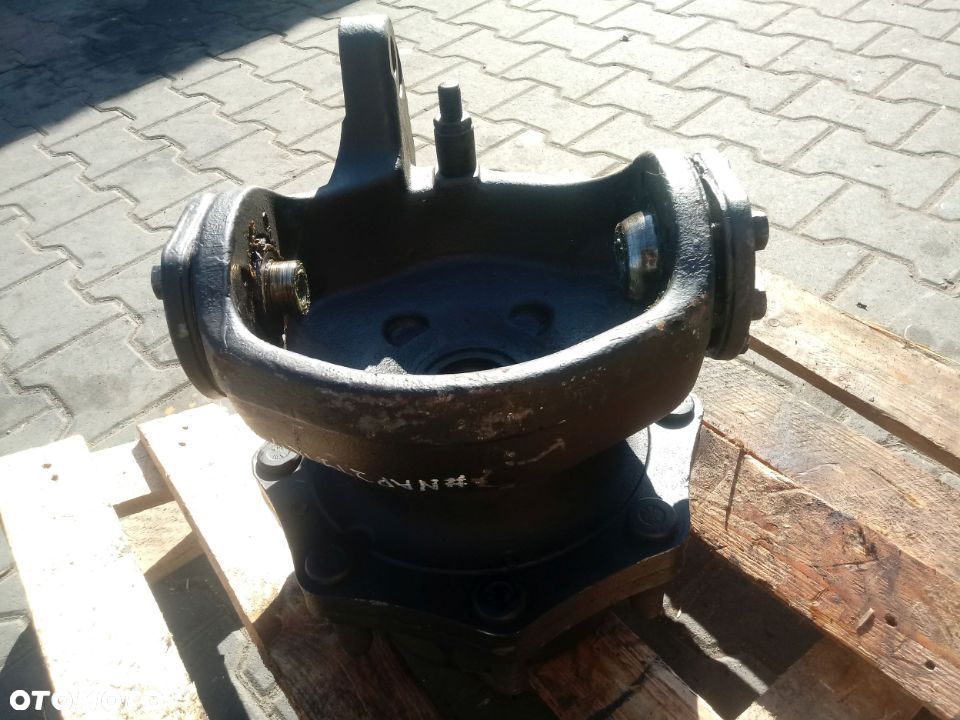 Zwolnica Clark Hurth W-70 S-3x27- P-29 SZ-8 - 13
