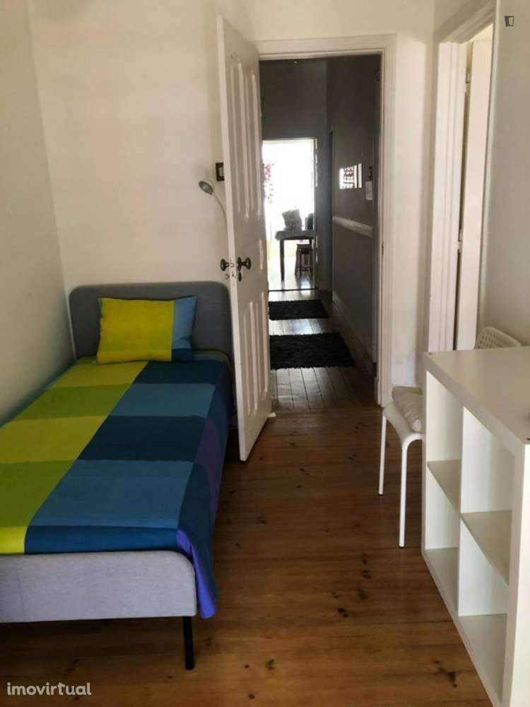 Quarto - localizado em Alameda Lisbon - Grande imagem: 4/14