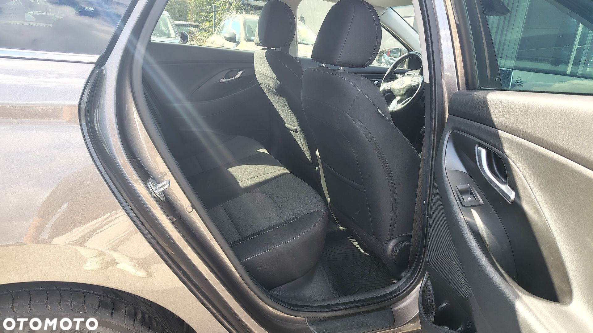 Hyundai i30 1.5 DPI Modern - 16