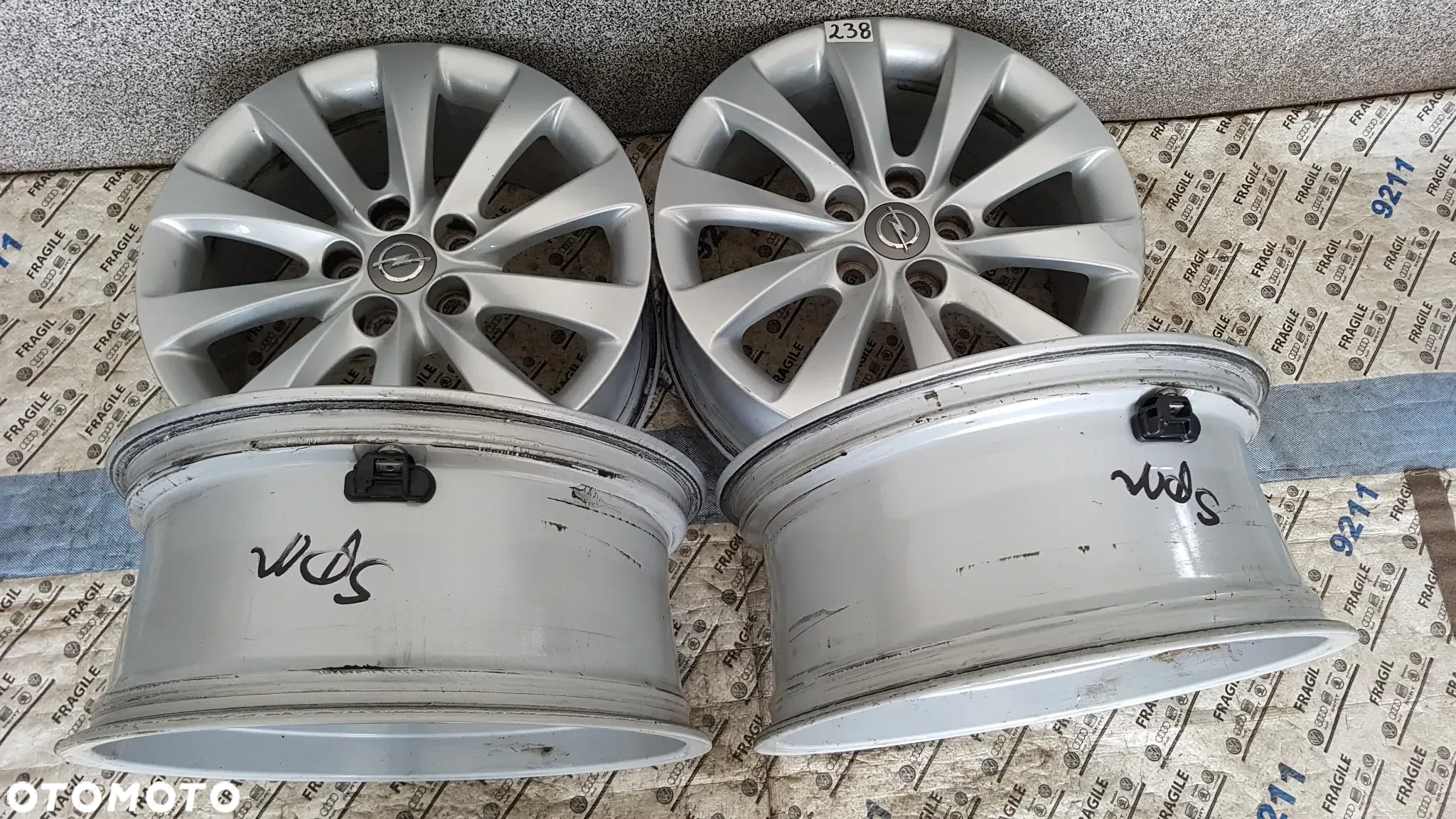 FELGI ALU OPEL INSYGNIA 8JX18 IS42 5X120 CZUJNIKI TMPS - 14