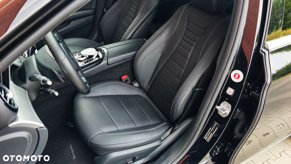 Mercedes-Benz Klasa E 220 d 9G-TRONIC Avantgarde - 31